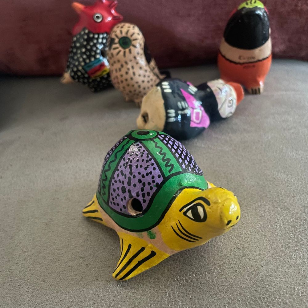Handcrafted Costa Rica Folk Art turtle Ocarina vessel flute clay handmade